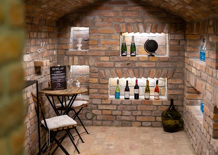 Volt Egyszer Egy شقة *